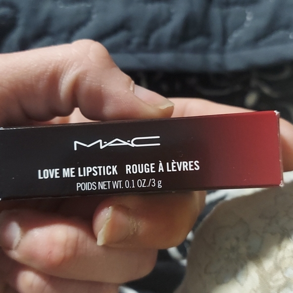 💋❤Give me fever- mac love me lipstick - Picture 3 of 4